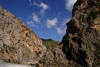 070320-sfinari-PICT7842.jpg - 58319 Bytes