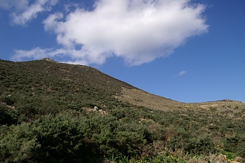 drapano-kefala-from-east.jpg - 53604 Bytes