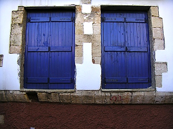 hania-windows-02.jpg - 66278 Bytes