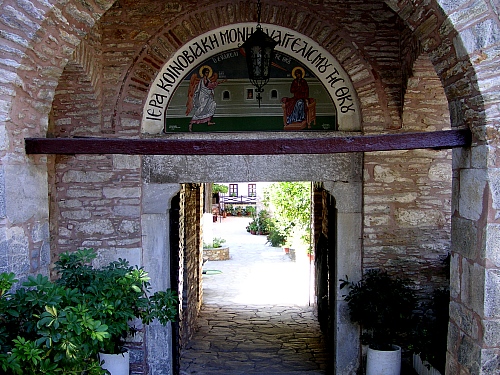 Evangelistria Monastery - entrance