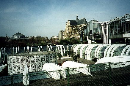 Les Halles - still no girls!