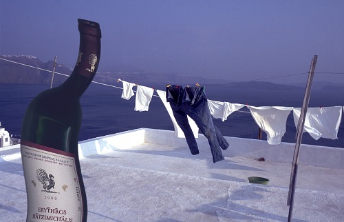 hatzimihalis-on-santorini.jpg - 29216 Bytes